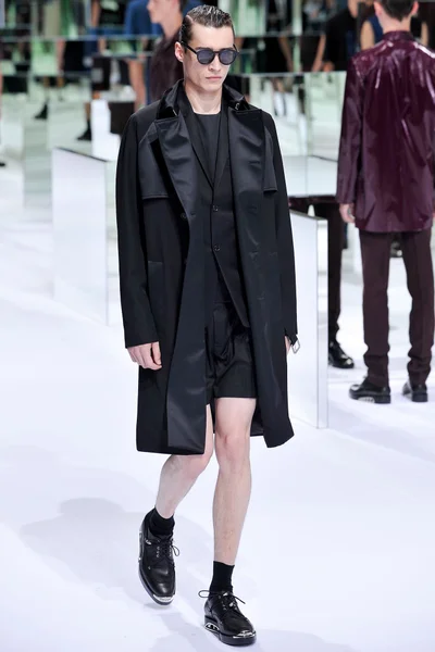 Look 46